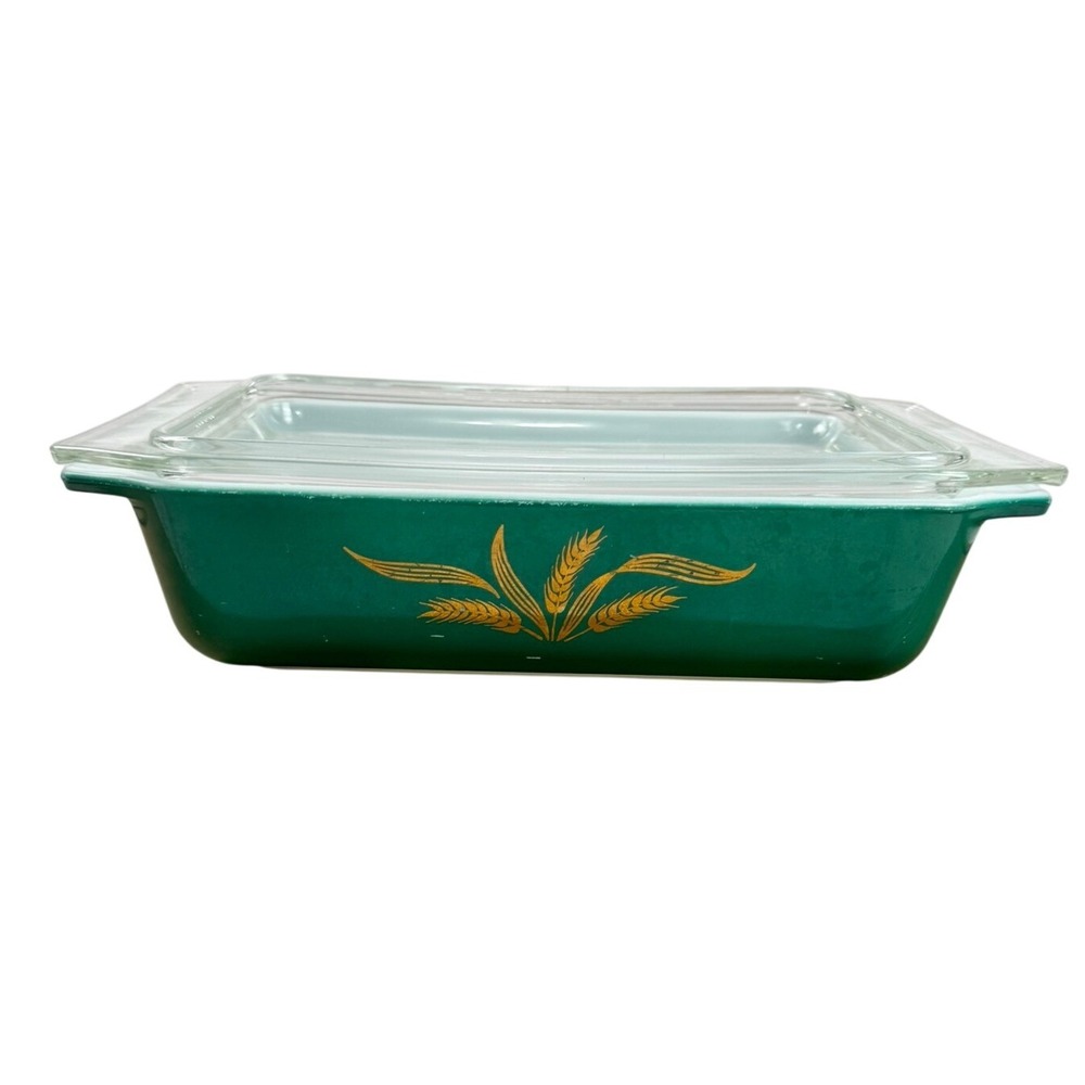 Pyrex 575-B Green Wheat Hospitality Promotional Space Saver 2 QT Casserole Lid